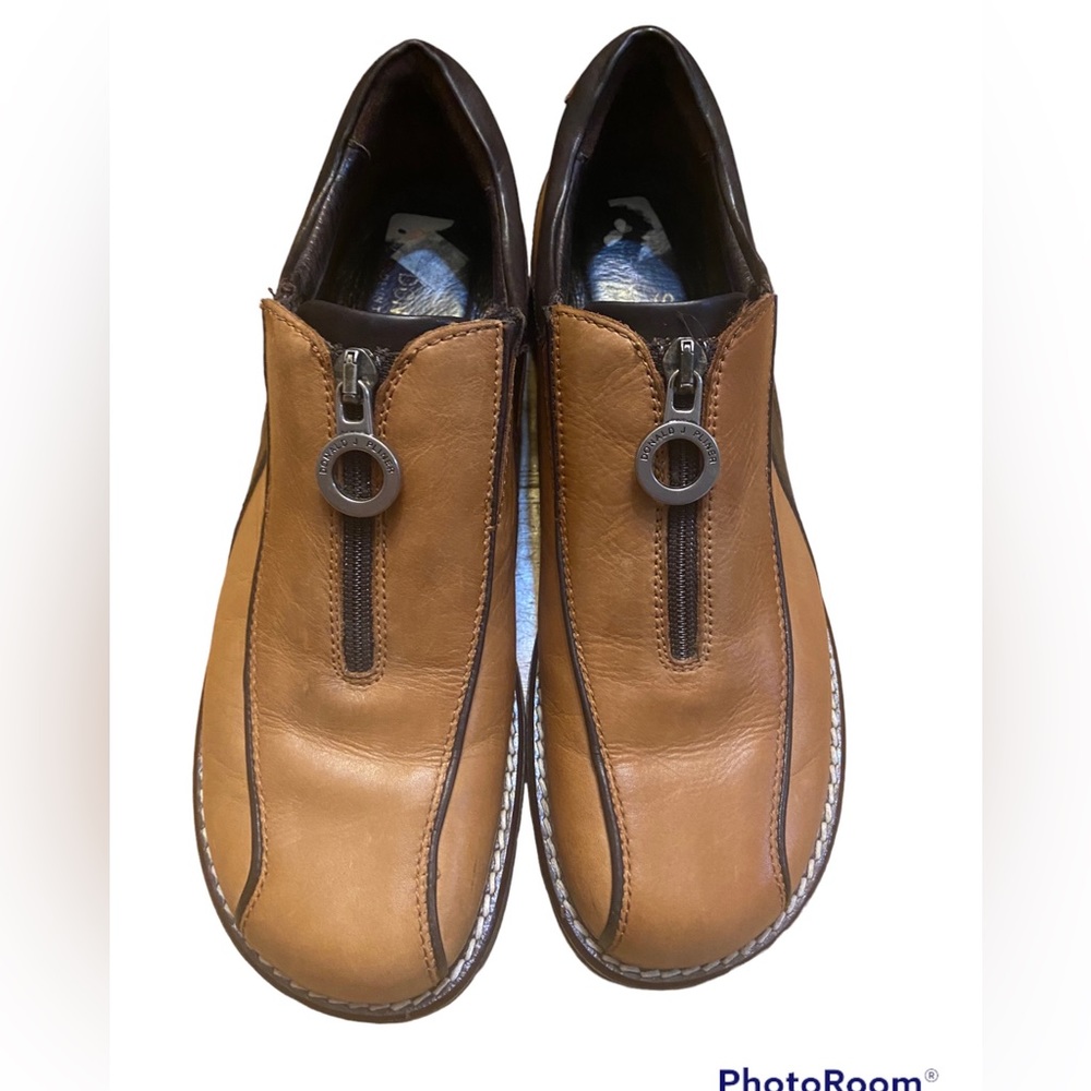 Donald Pliner Sport Ulka Lug Sole Leather zip up loafers ladies 6 1/2